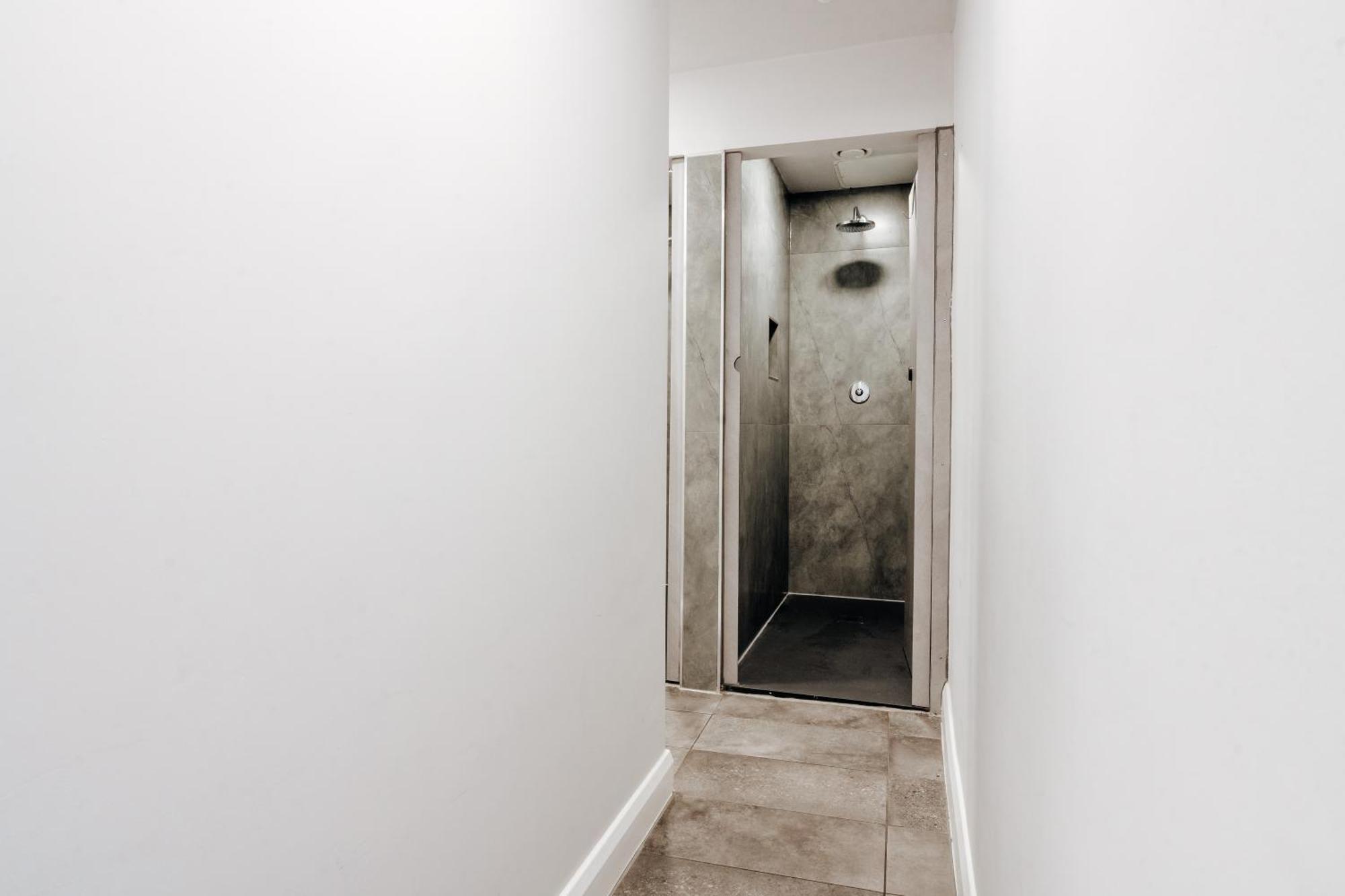 Eden Quay Guesthouse Private Rooms ダブリン エクステリア 写真
