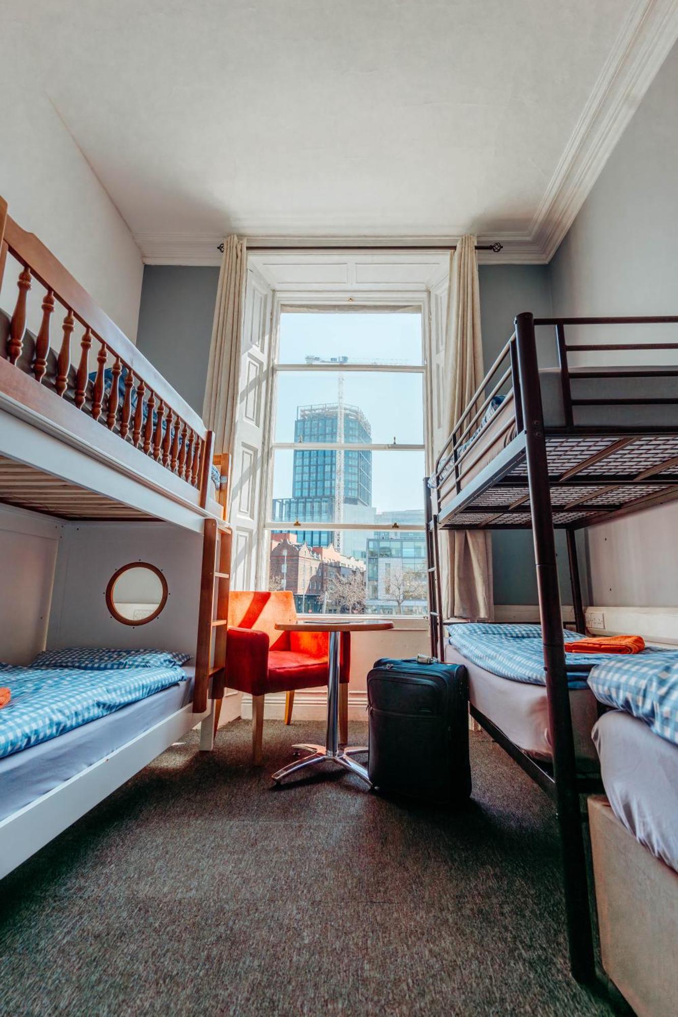 Eden Quay Guesthouse Private Rooms ダブリン エクステリア 写真